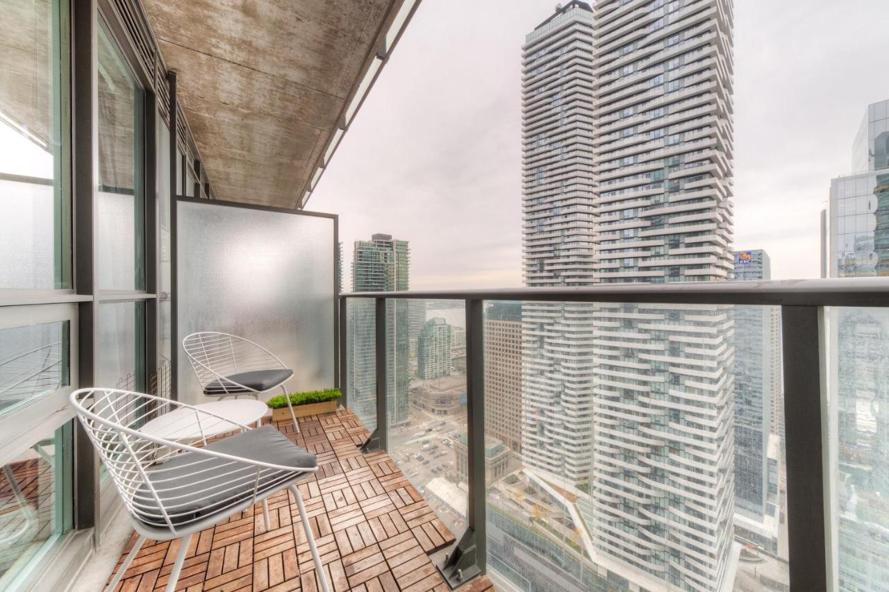 Privatunterkunft Stylish Newly Furnished With Beautiful View Toronto